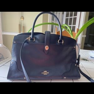 Gorgeous Coach handbag (Navy with gold hardware)! Like new.